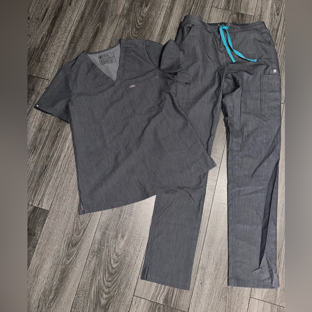 Figs technical collection graphite women’s scrub set size small and S/T
